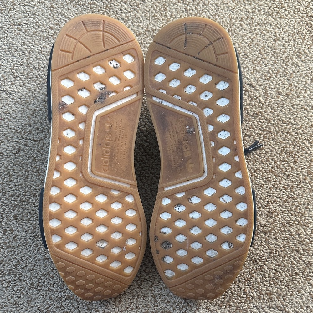 Adidas NMD R1 - Picture 4 of 6